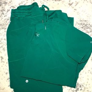 Barco One Green Scrub Set